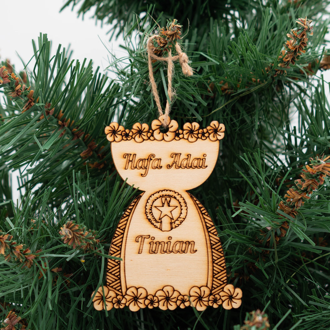 Tinian Hafa Adai mwarmwar (floral wreath) Ornament