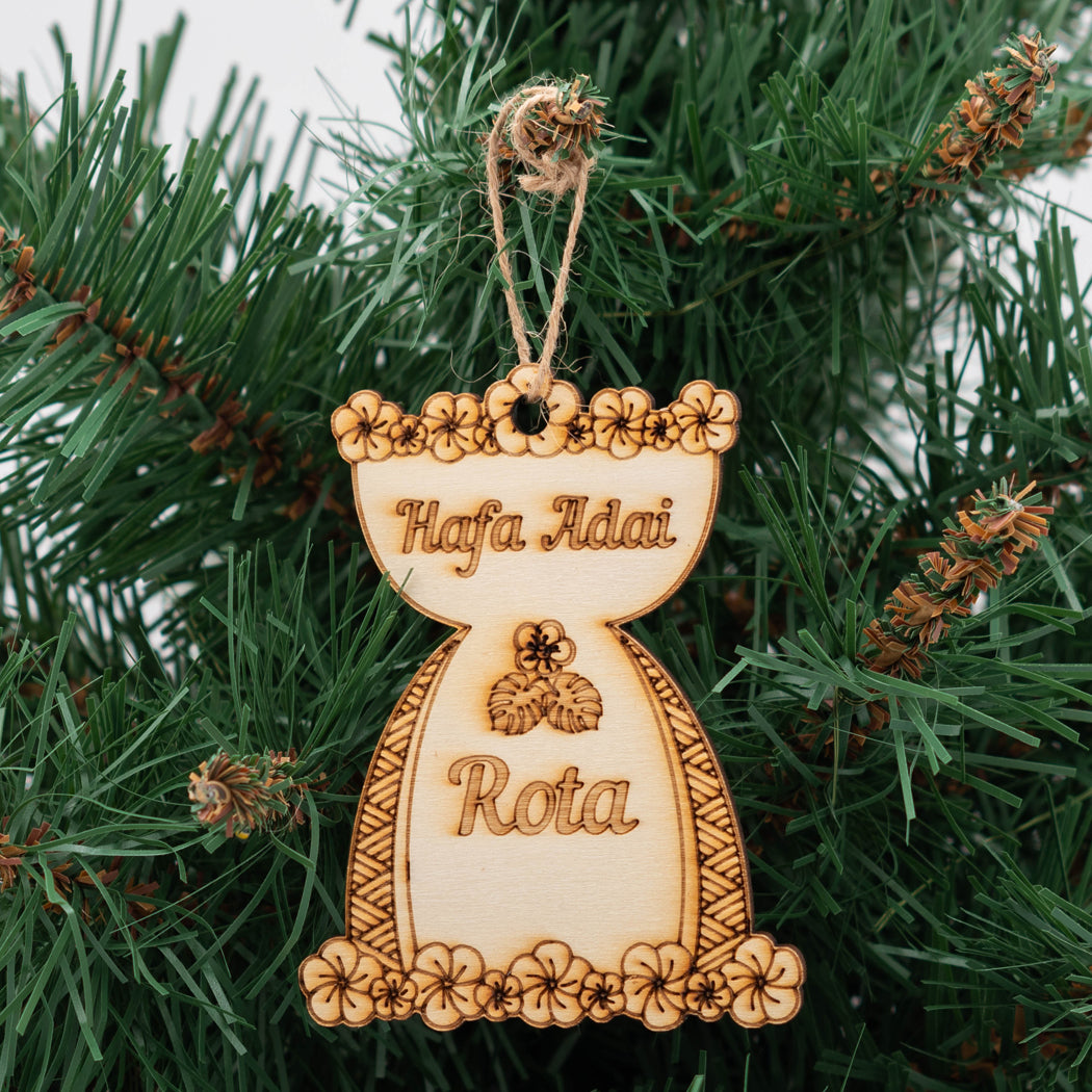 Rota Hafa Adai Lemmai Leaves Ornament