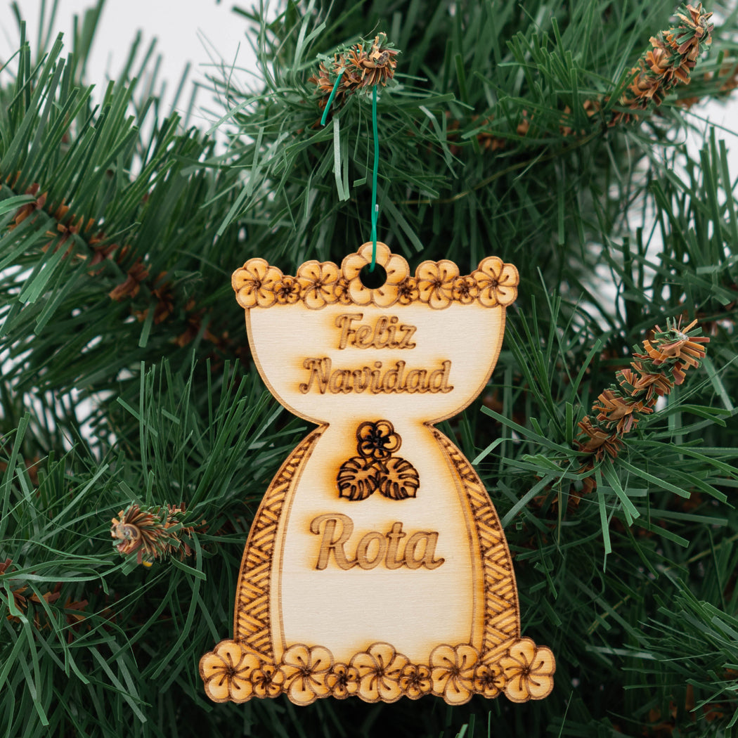 Rota Feliz Navidad Lemmai Leaves Ornament